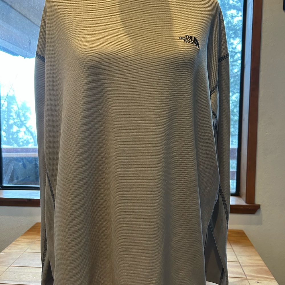 The North Face Light Gray Crew Neck Top